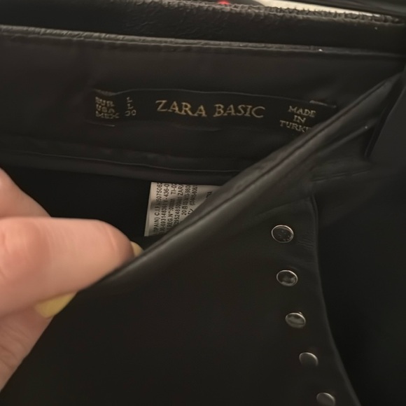 Zara Leather Skirt - Picture 2 of 4